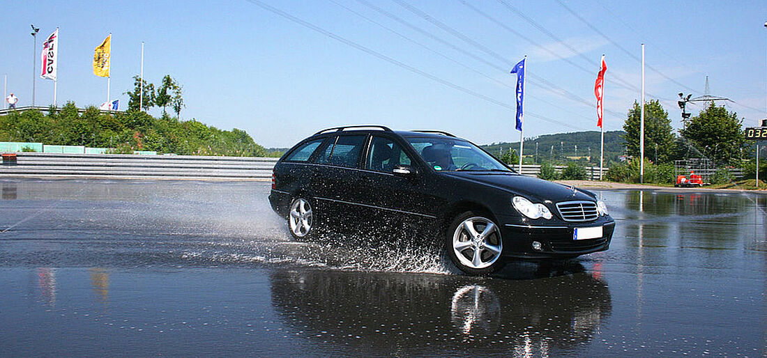 Adac Pkw Drift Training Advanced Fahrtraining De